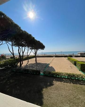 Appartamento Frontemare Da Michi E2 Lido di Jesolo Esterno foto